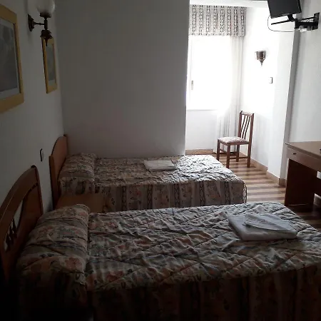 Pineda Πανσιόν