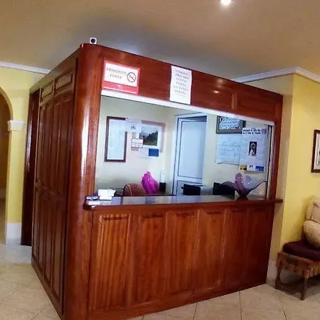 Πανσιόν Pineda 2*