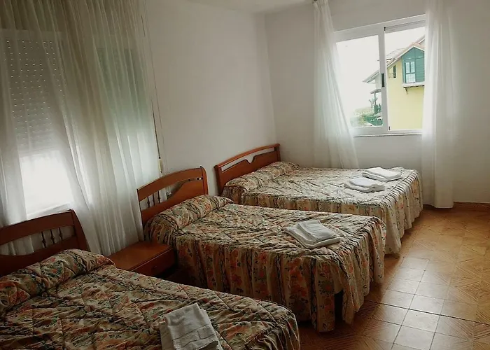 Vendégház Pineda 2*